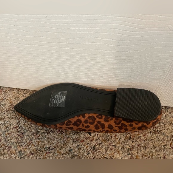 Express leopard print pointy toe flats - Picture 2 of 4